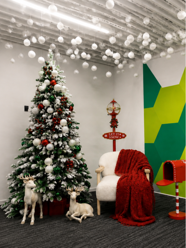 Rêve de Noël · închiriere brad tematic roșu și verde